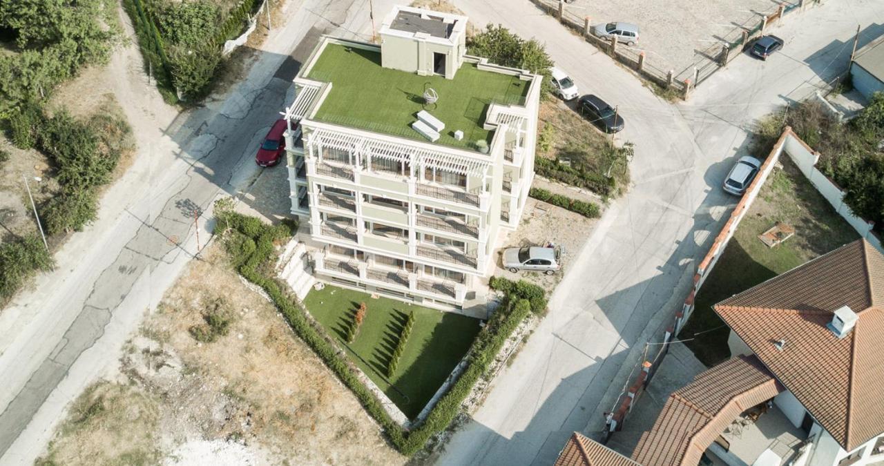 Sea Lounge Aparthotel Varna Exterior photo