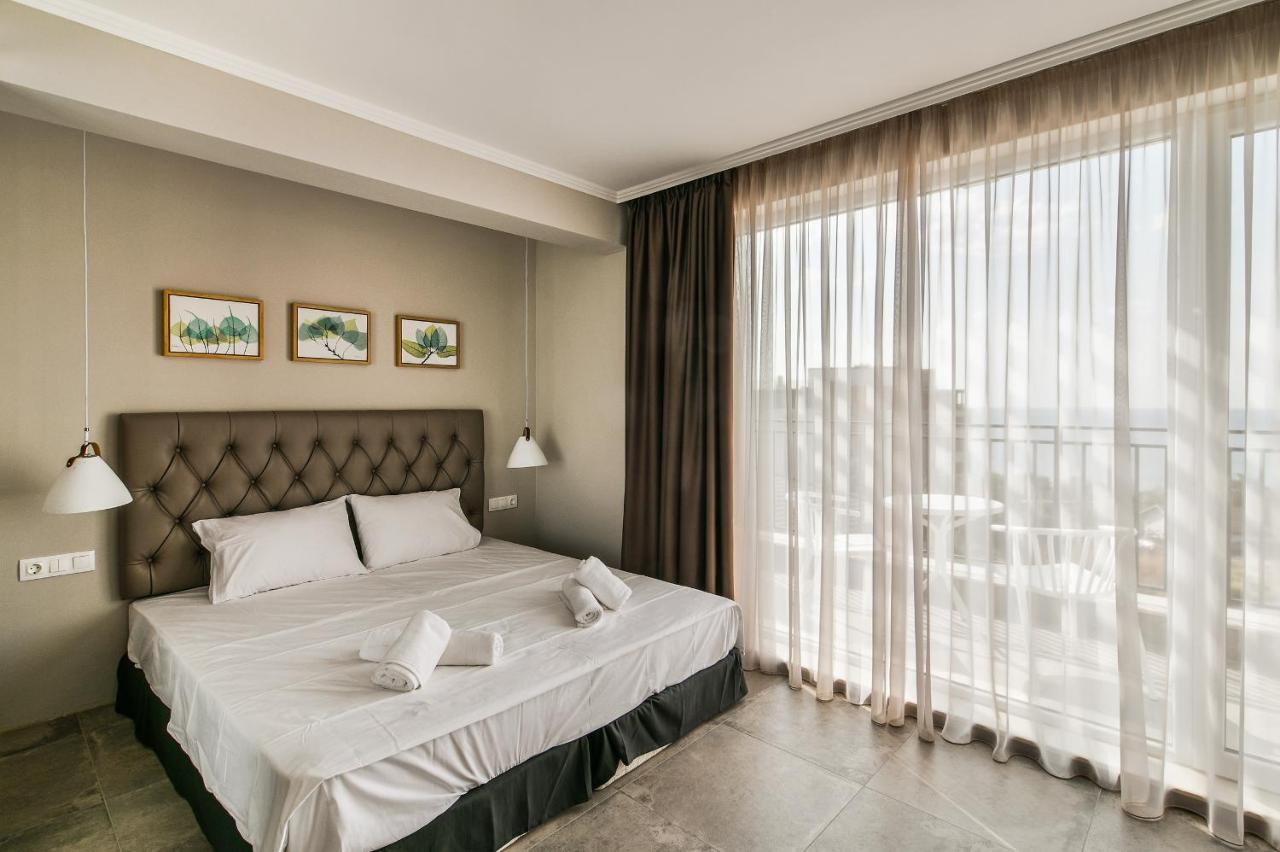 Sea Lounge Aparthotel Varna Exterior photo