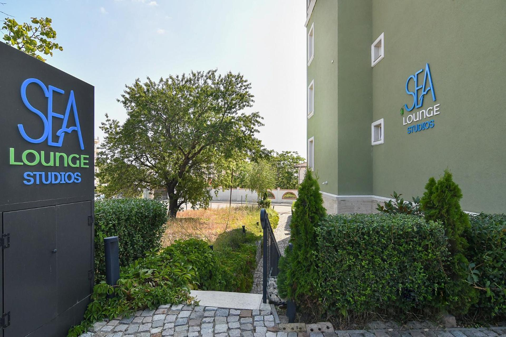 Sea Lounge Aparthotel Varna Exterior photo